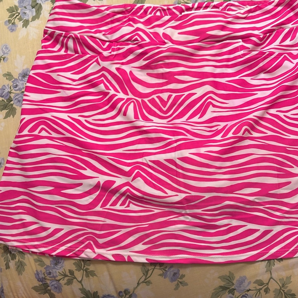 Jude Connally skort